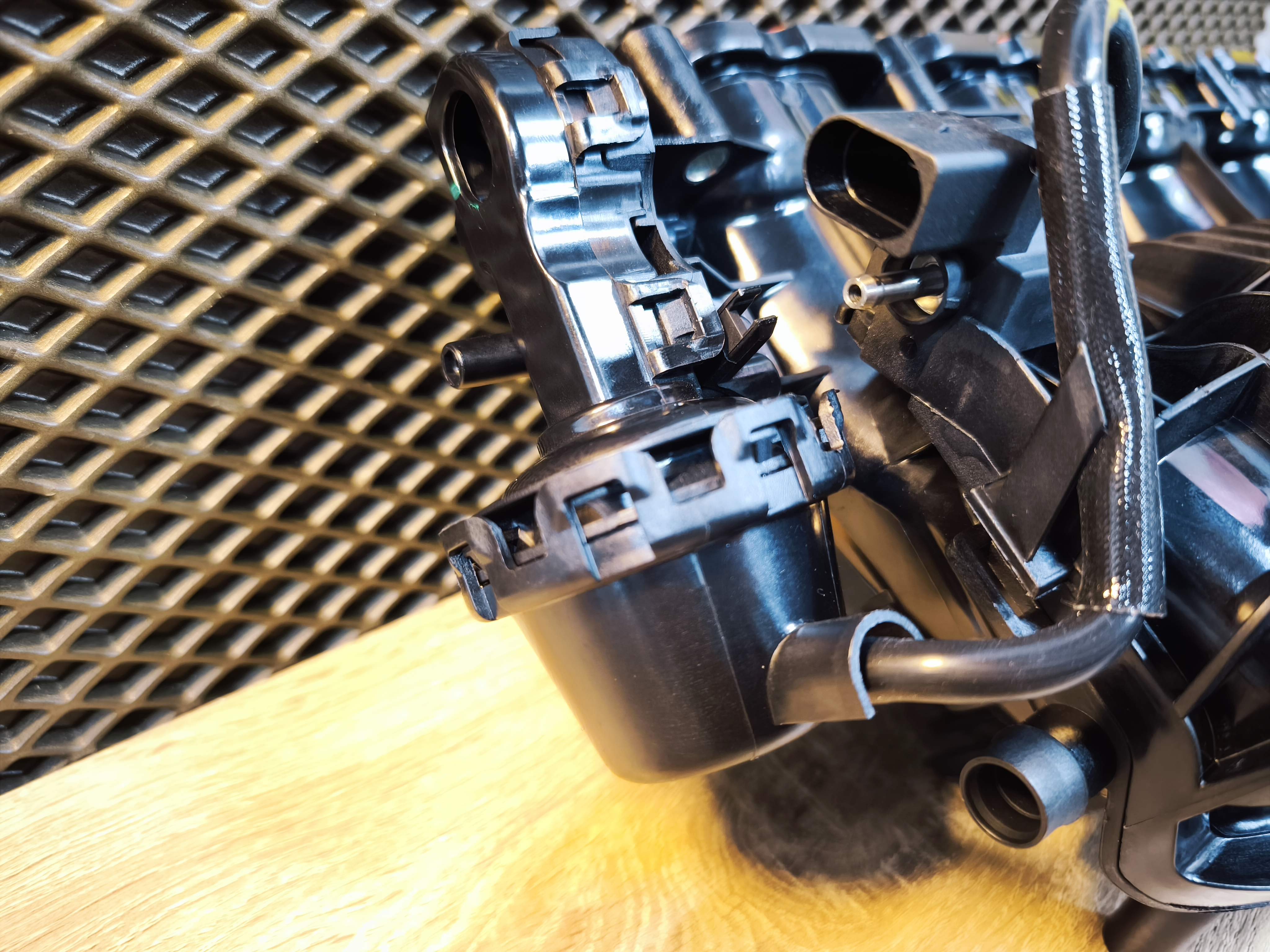 Коллектор впускной Mahle VAG GEN3 1.8TSI