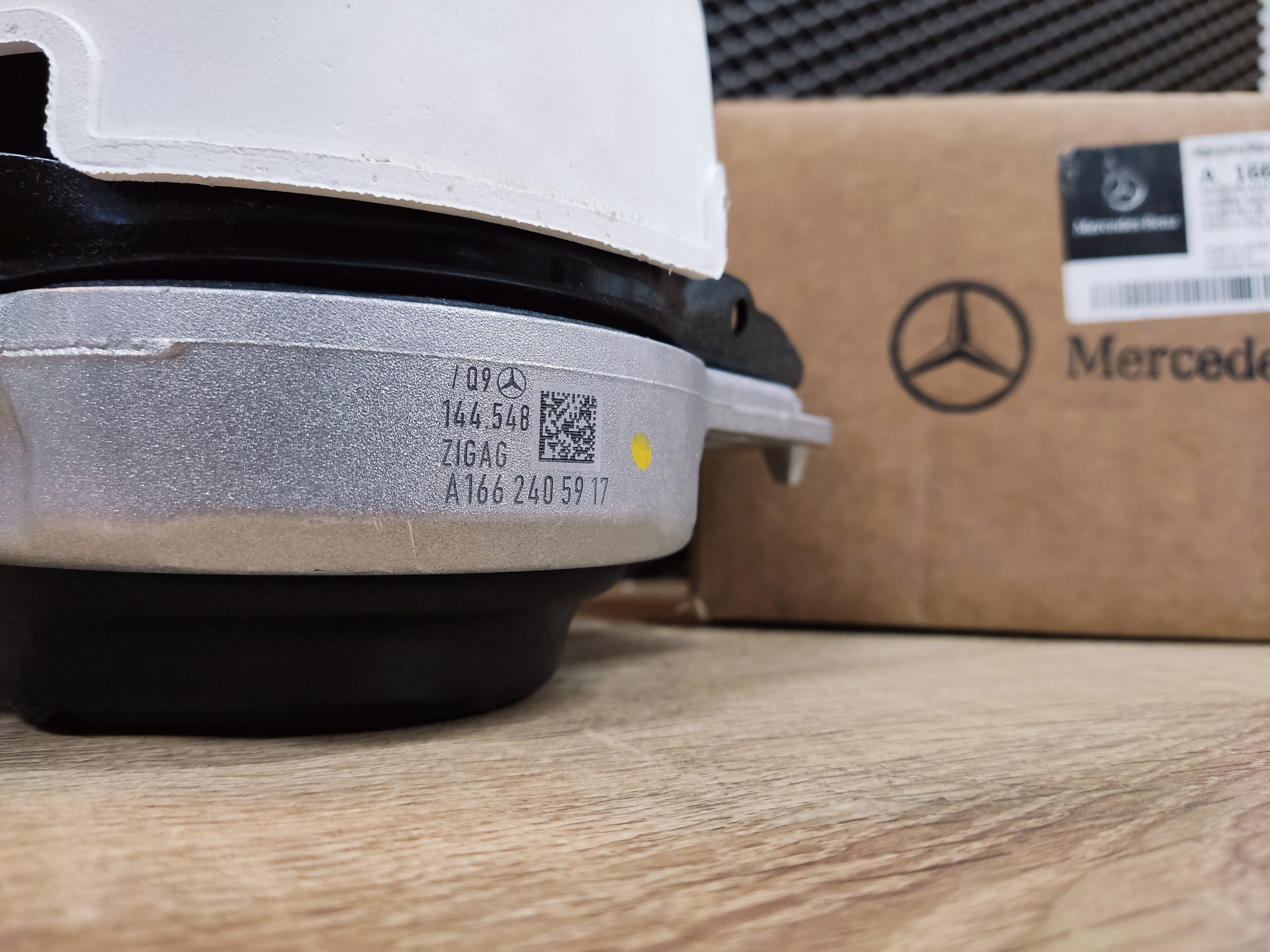 Опора двигателя правая X166 W166 MERCEDES-BENZ UNITED STATES