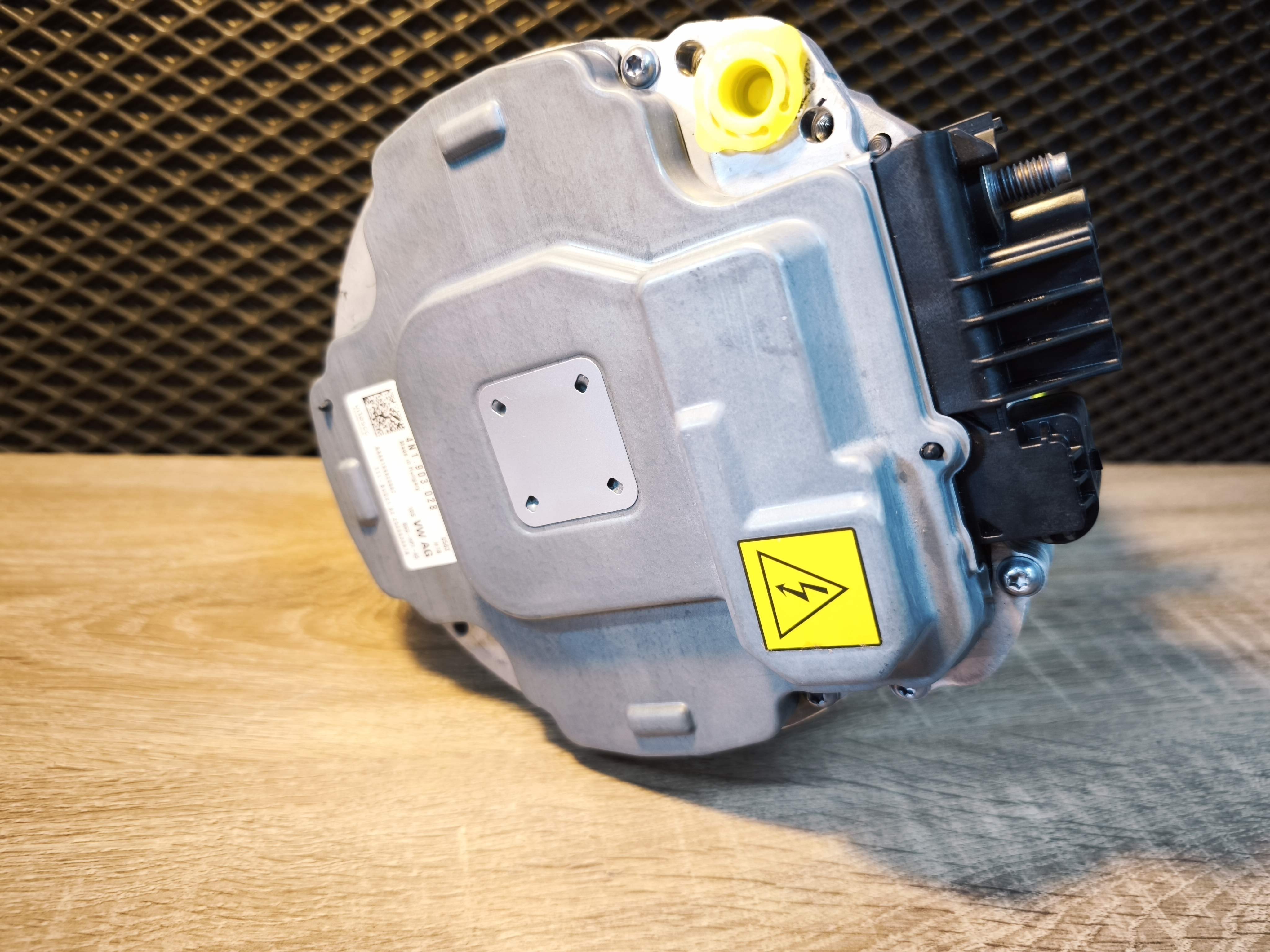 Новый стартер-генератор VAG Hungary 48V