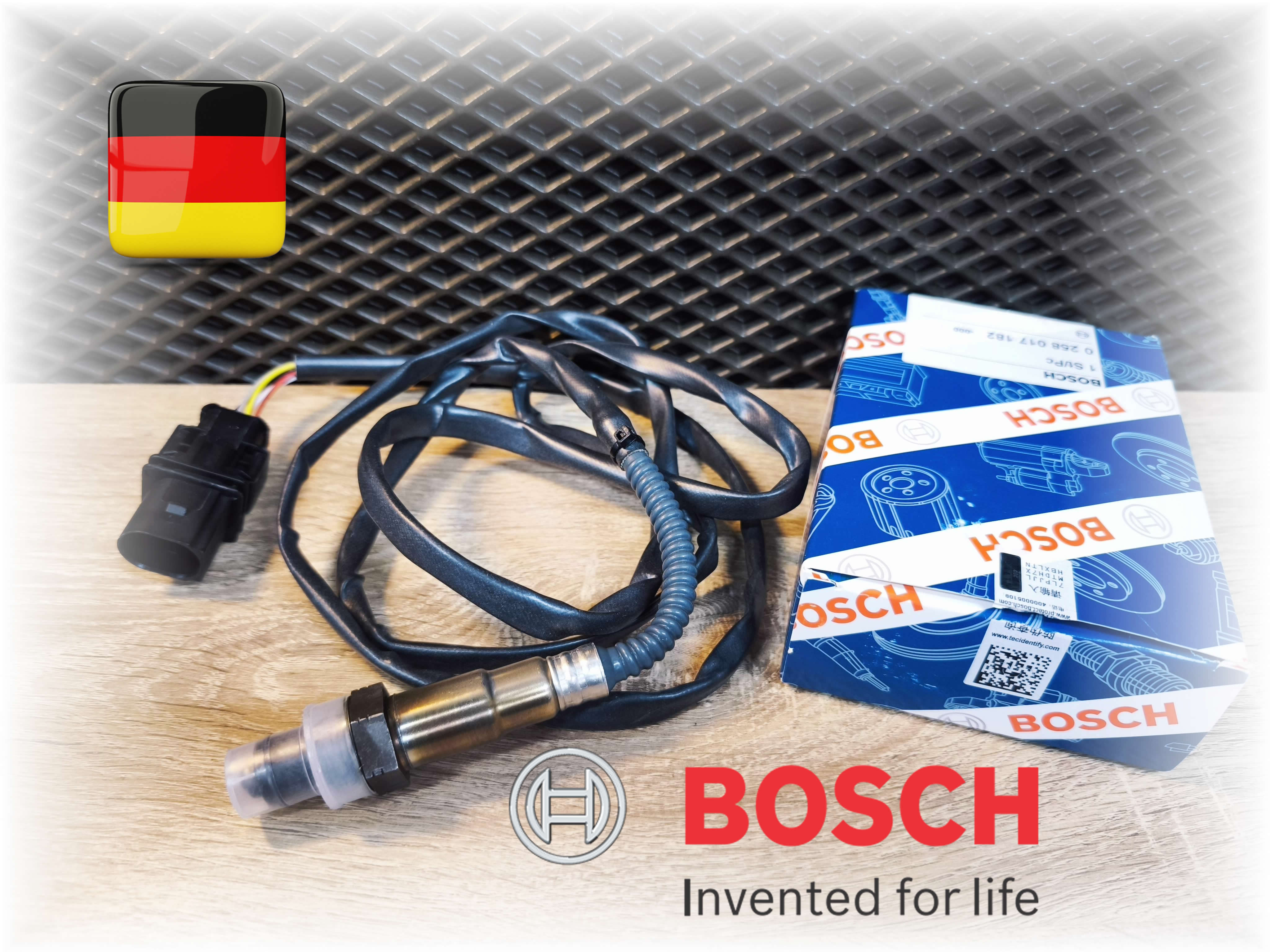 Датчик кислорода №1 до катализатора  Bosch  VAG Audi A4 B8
