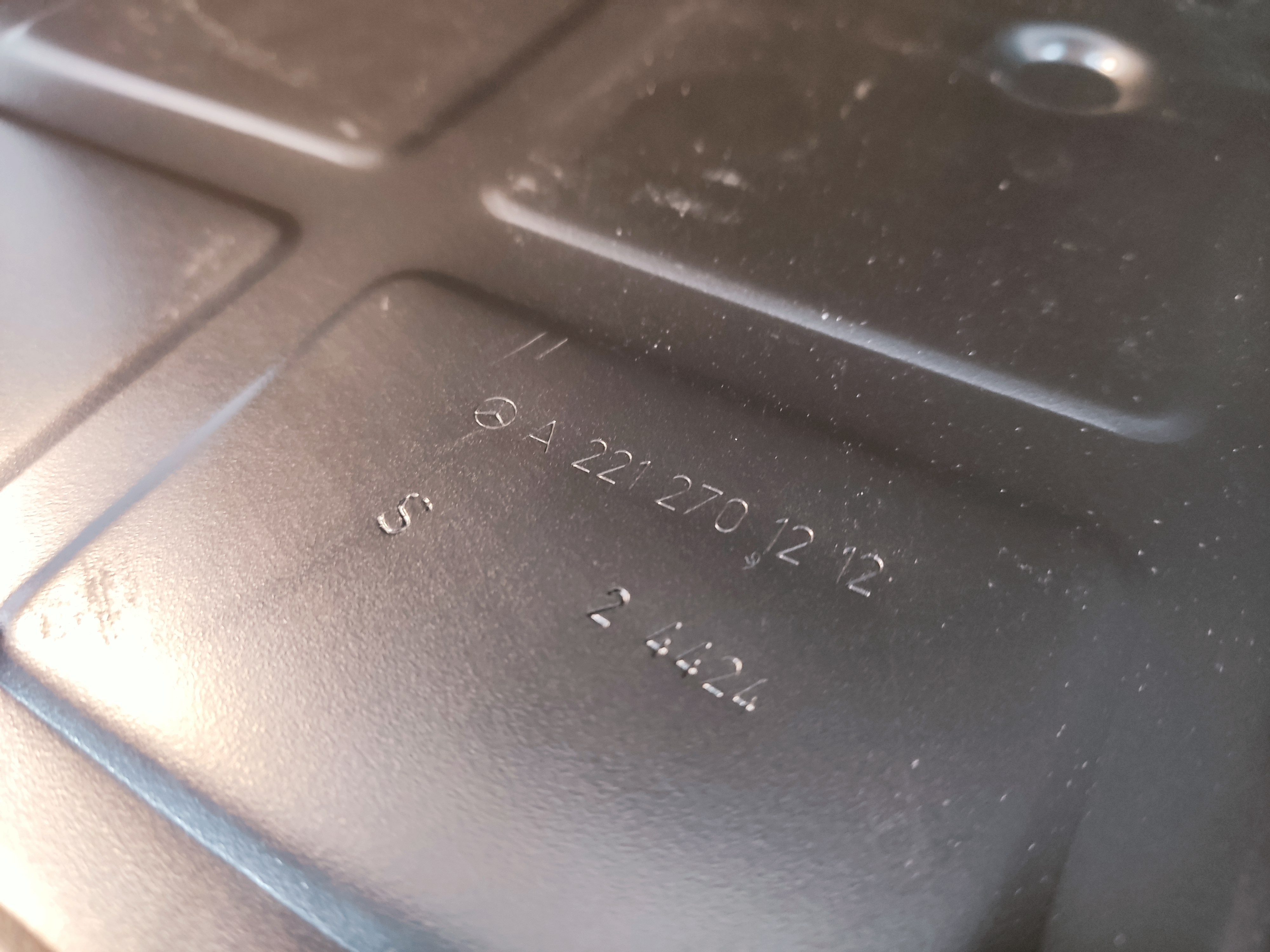 Поддон масляный акпп 722.9  9 ступка MERCEDES-BENZ