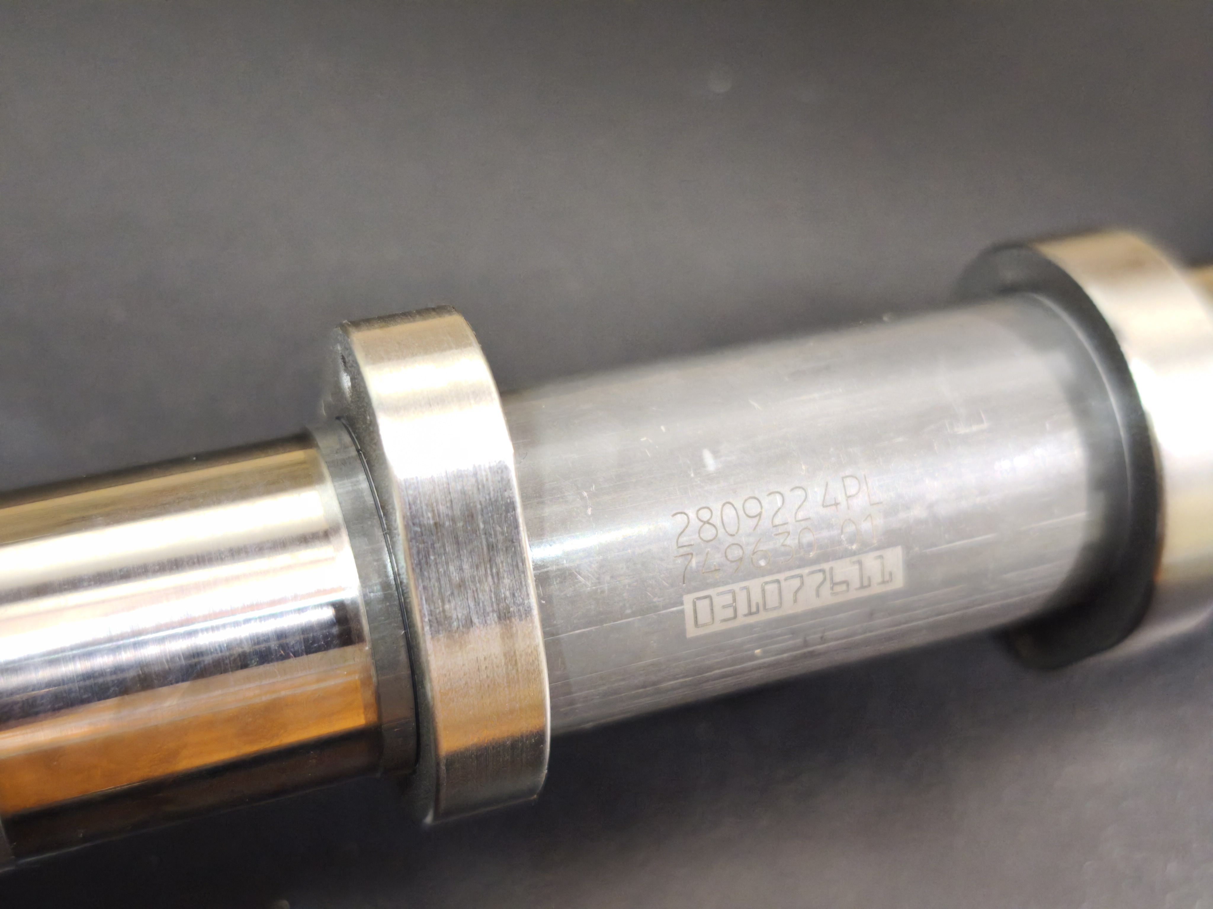 OEM Распредвал выпускной czpa 06L109022AC OEM 06J109022BE