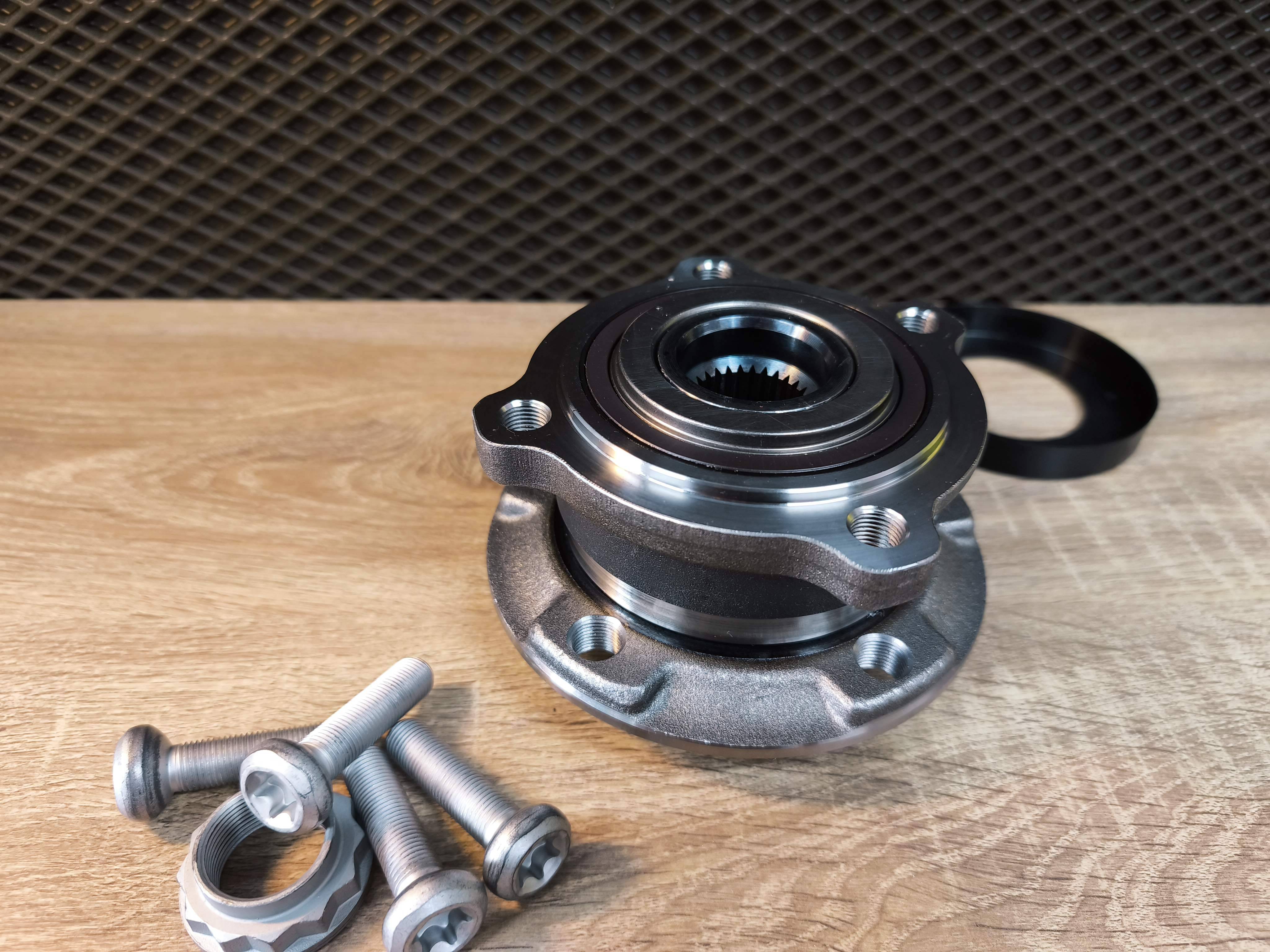 Ступица передняя FAG BMW X5 (E70, F15, F85) 06- / X6 (E71, E72, F16, F86) 08-