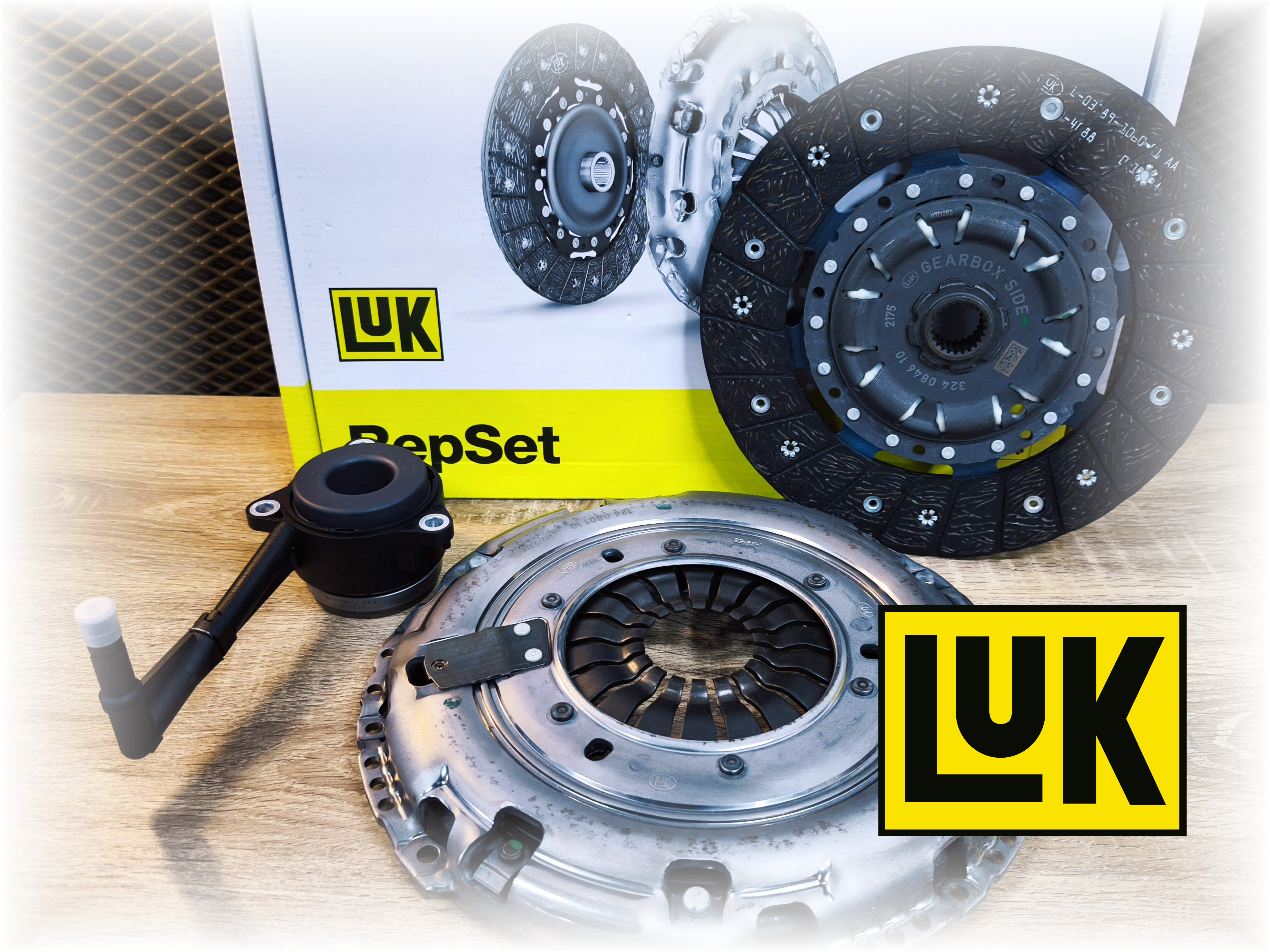 Комплект сцепления с выжимным  LUK VAG GEN2 1.8 -2.0 TDI TSI 6243976340