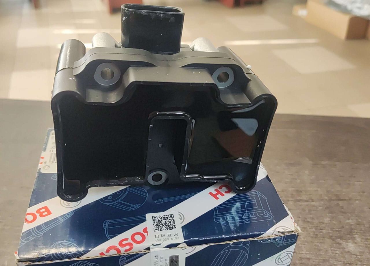 Катушка зажигания Bosch 1.6 BSE BSF BFQ